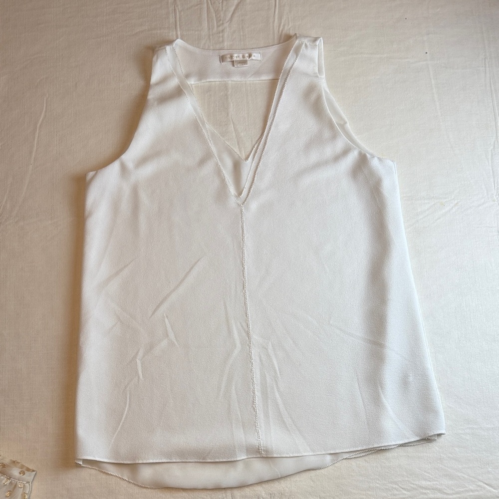 Cooper & Ella Women's  White Sleeveless V-neck Lined Blouse Size S
